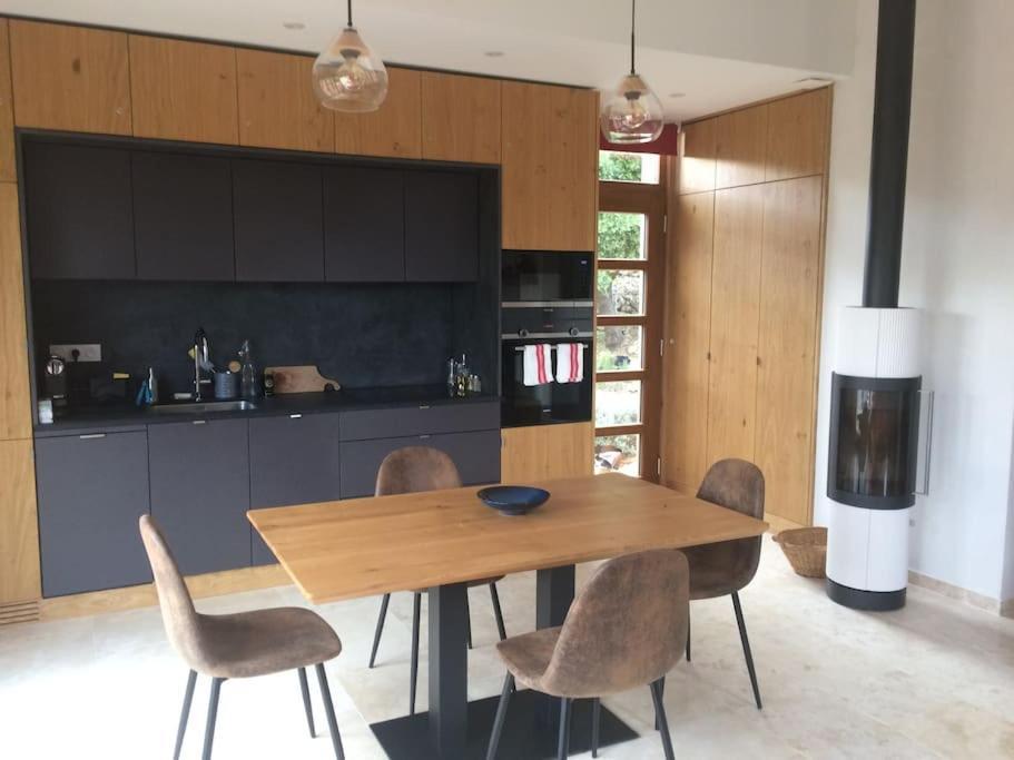 Lodge Les Oliviers Gareoult Bagian luar foto