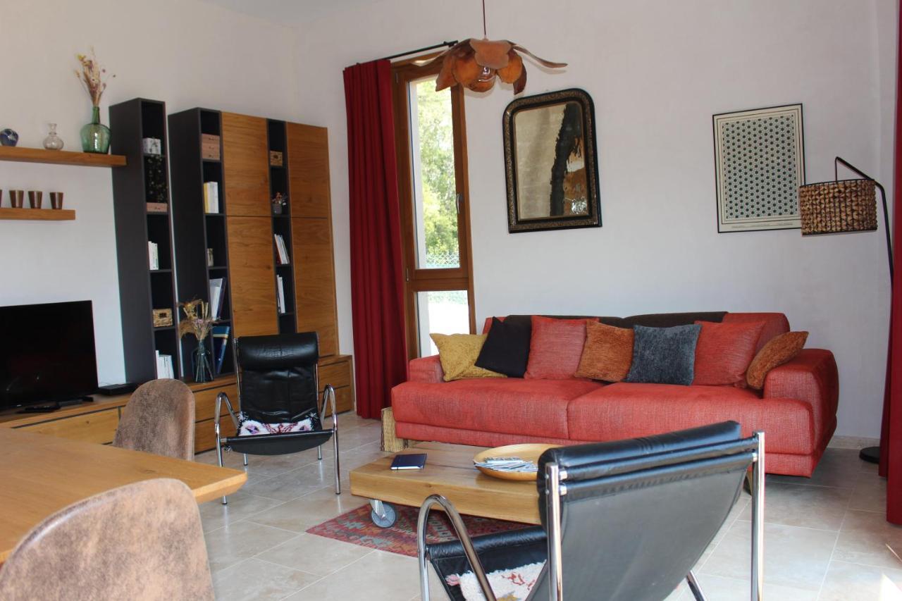 Lodge Les Oliviers Gareoult Bagian luar foto